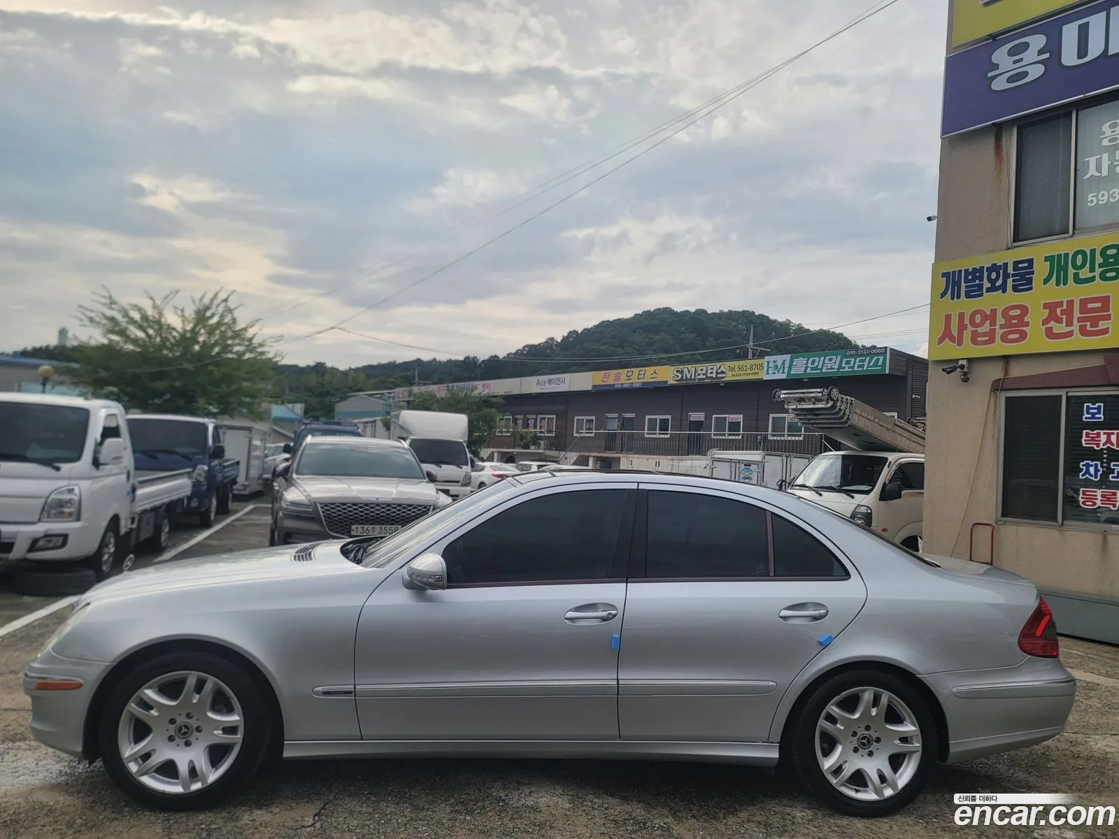 Mercedes-Benz E-Class W211 2008 — 2