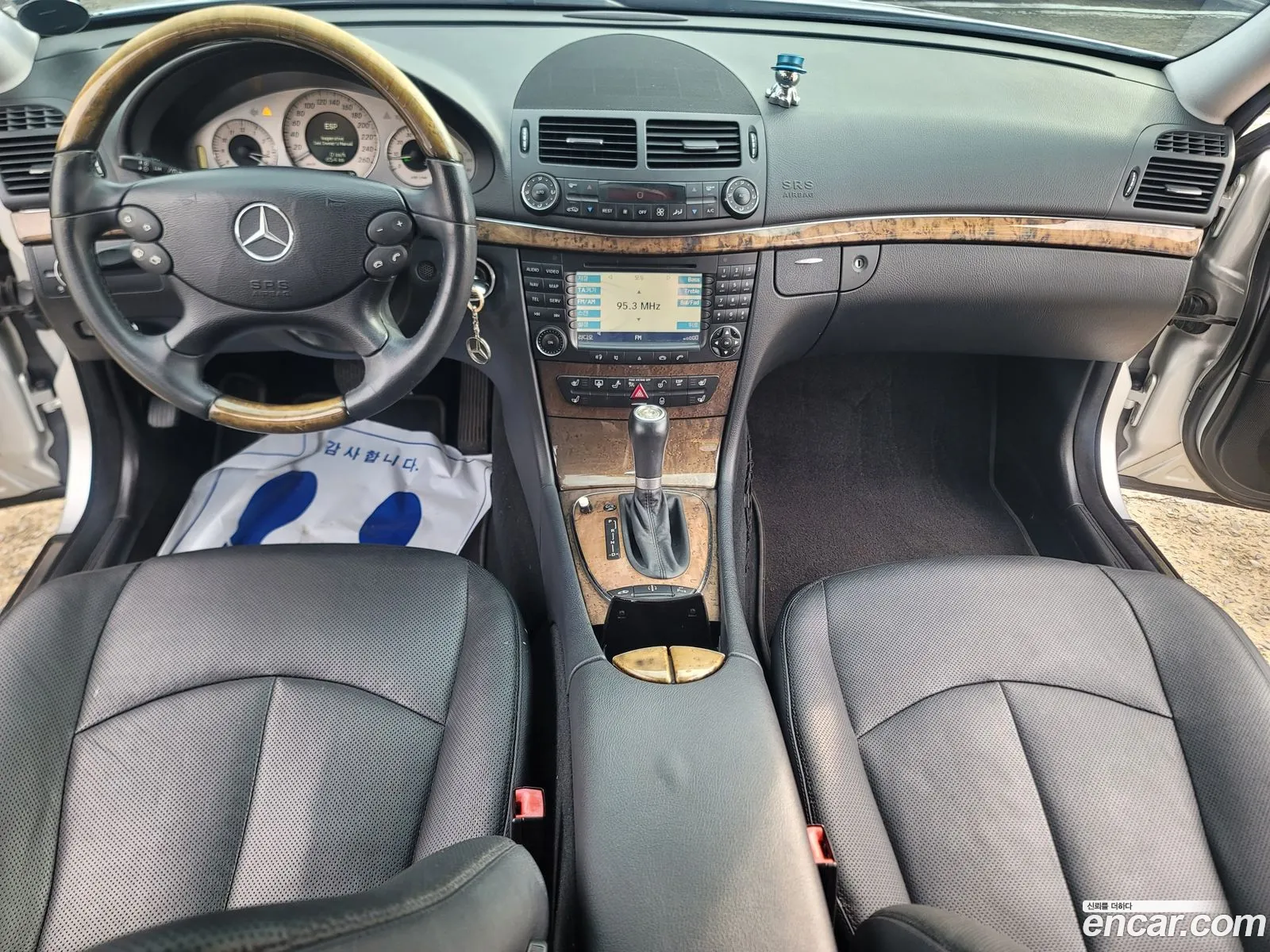Mercedes-Benz E-Class W211 2008 — 9