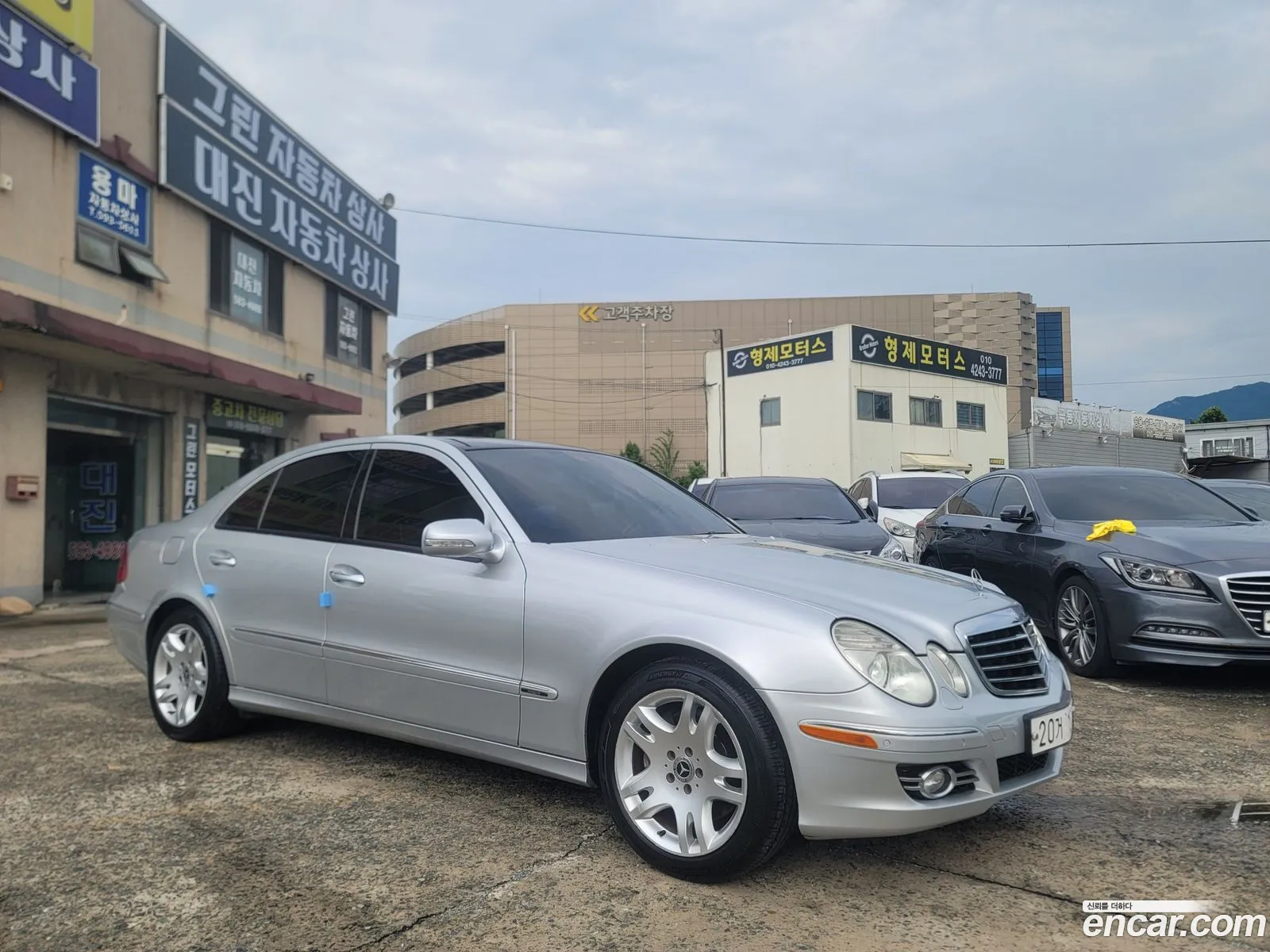 Mercedes-Benz E-Class W211 2008 — 8
