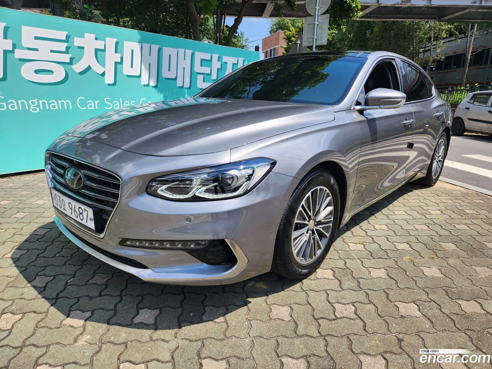 Hyundai Grandeur IG Hybrid 2017 — 16