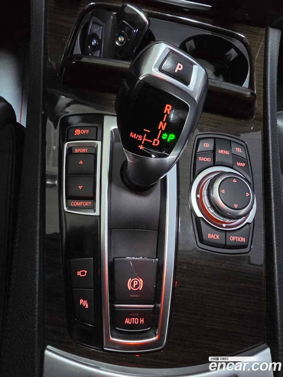 BMW 7 Series 2010 — 18