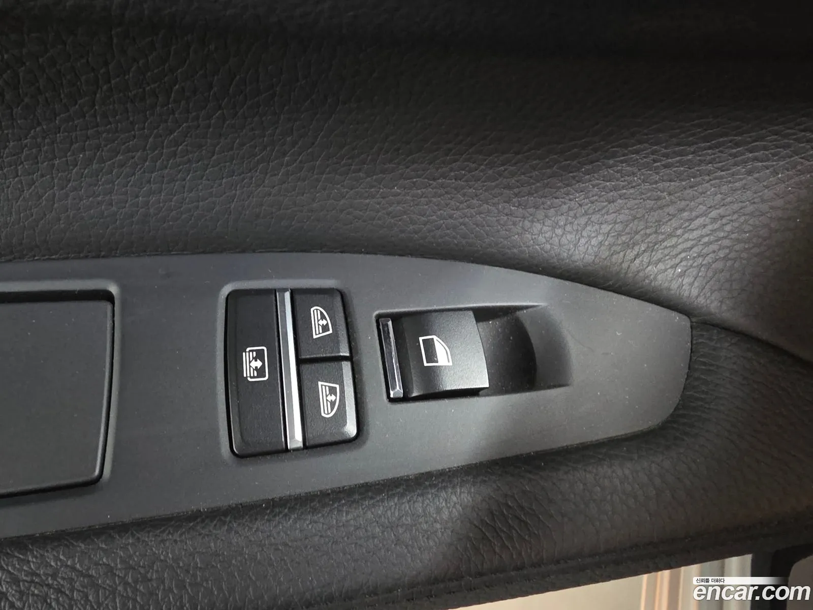 BMW 7 Series 2010 — 7