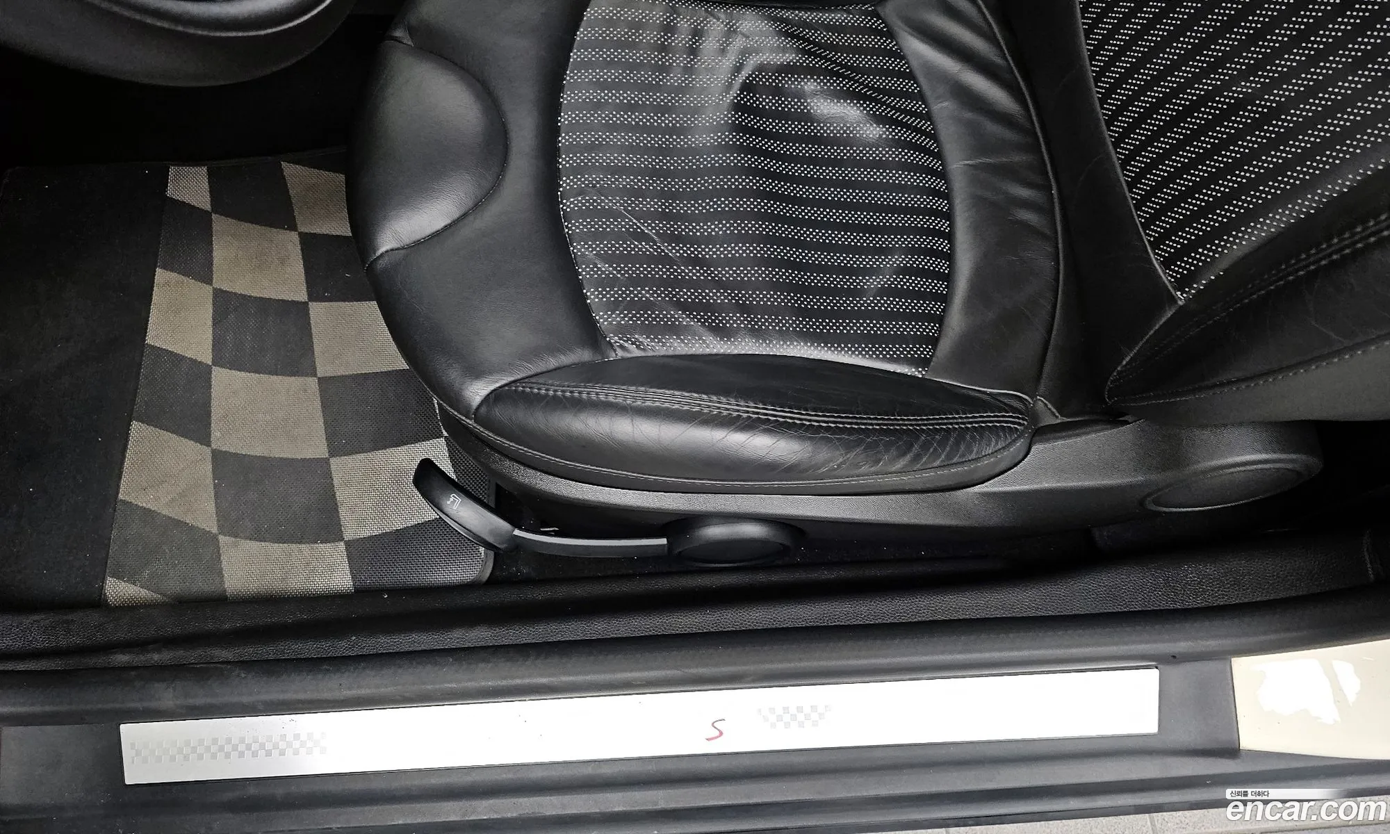Mini Cooper S 2013 WMWSV3101DT646837 — 3