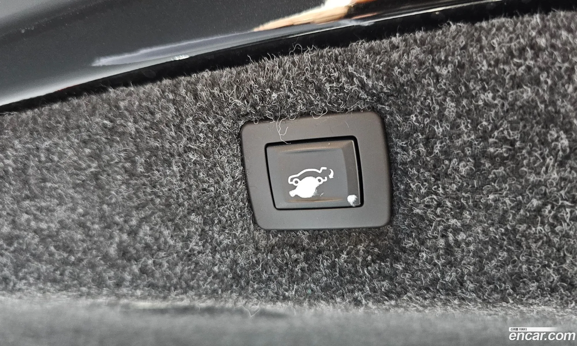 Cadillac CT6 2019 1G6K95RS0KU135204 — 7