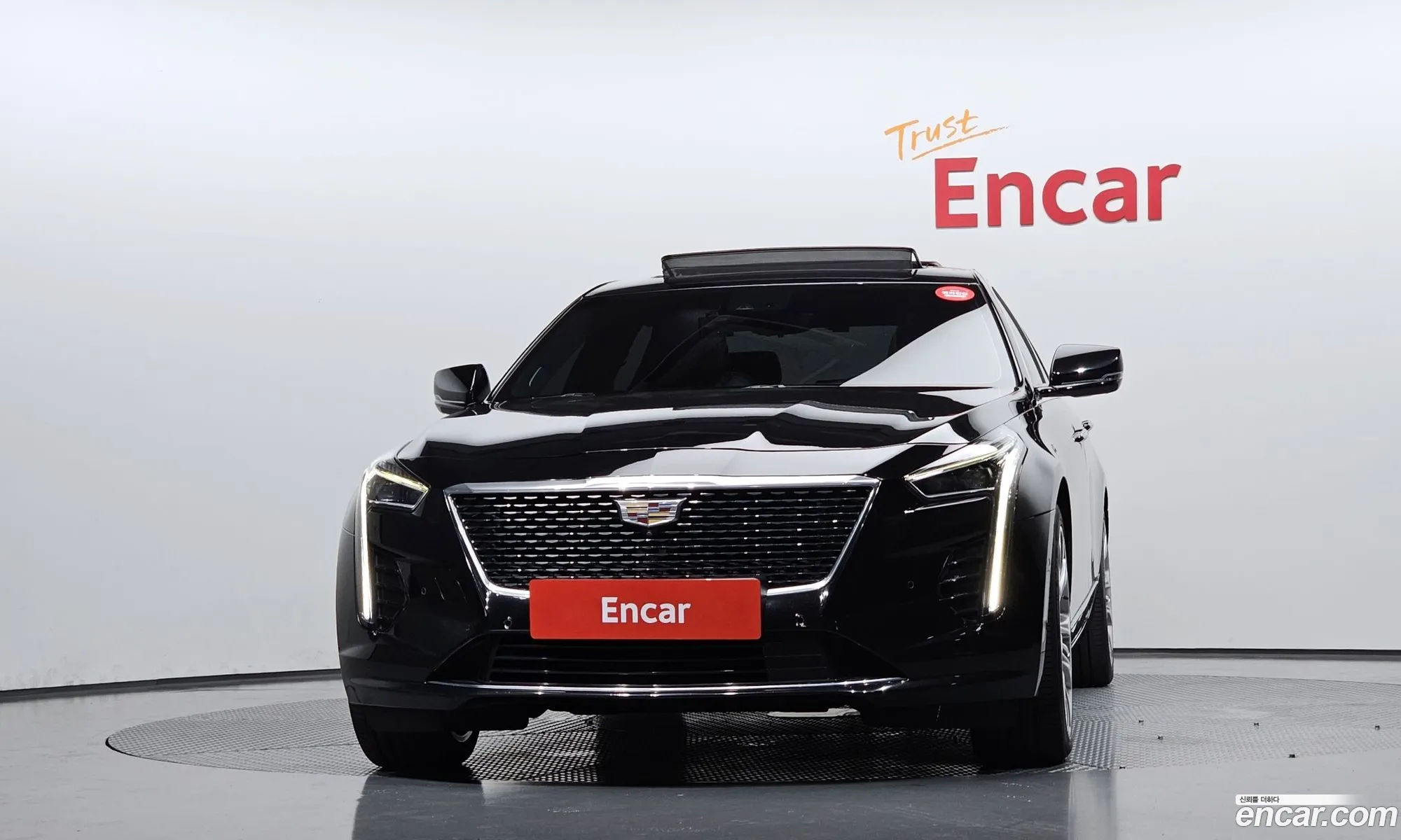 Cadillac CT6 2019 1G6K95RS0KU135204 — 9