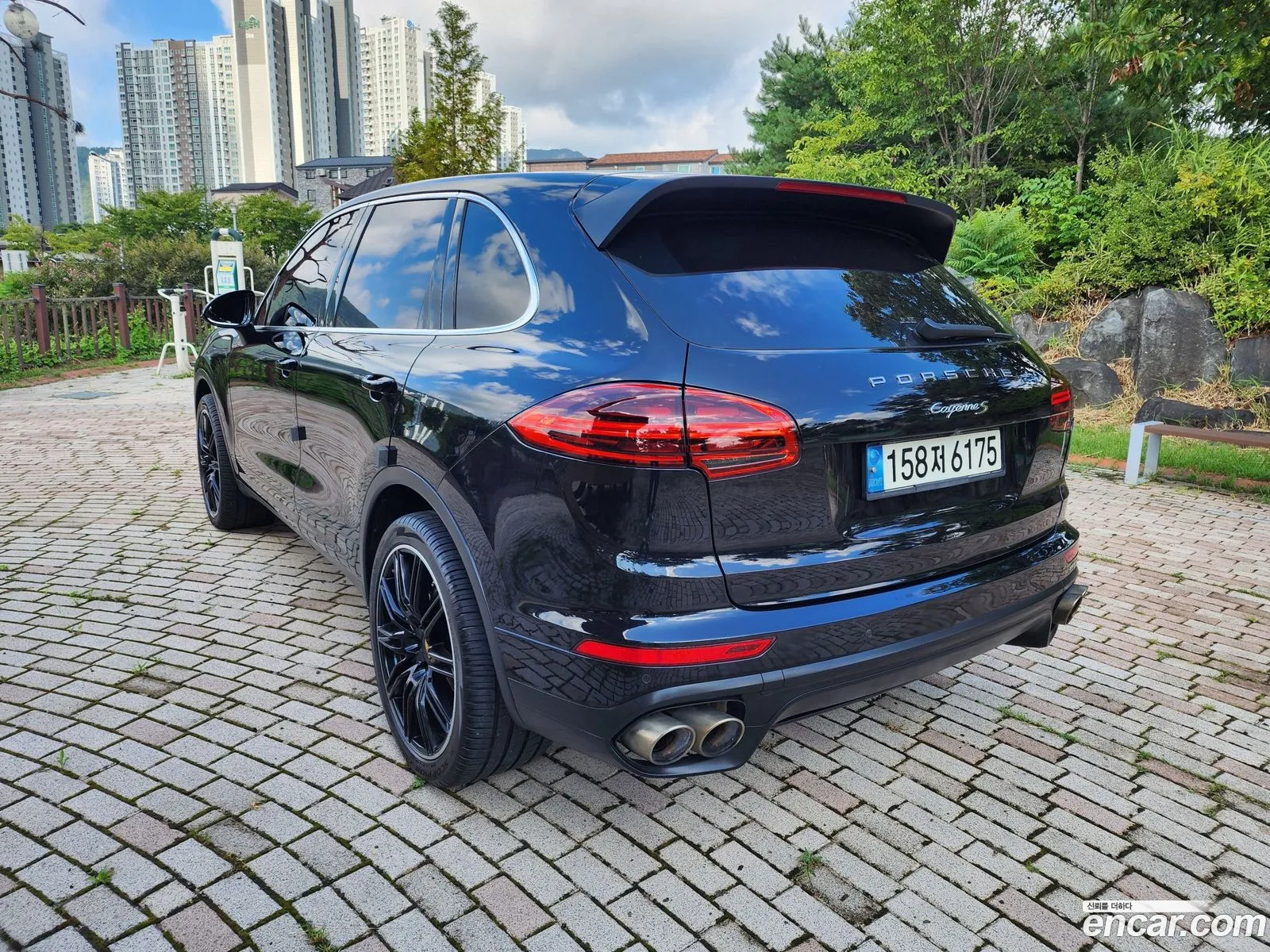 Porsche Cayenne 2015 — 18