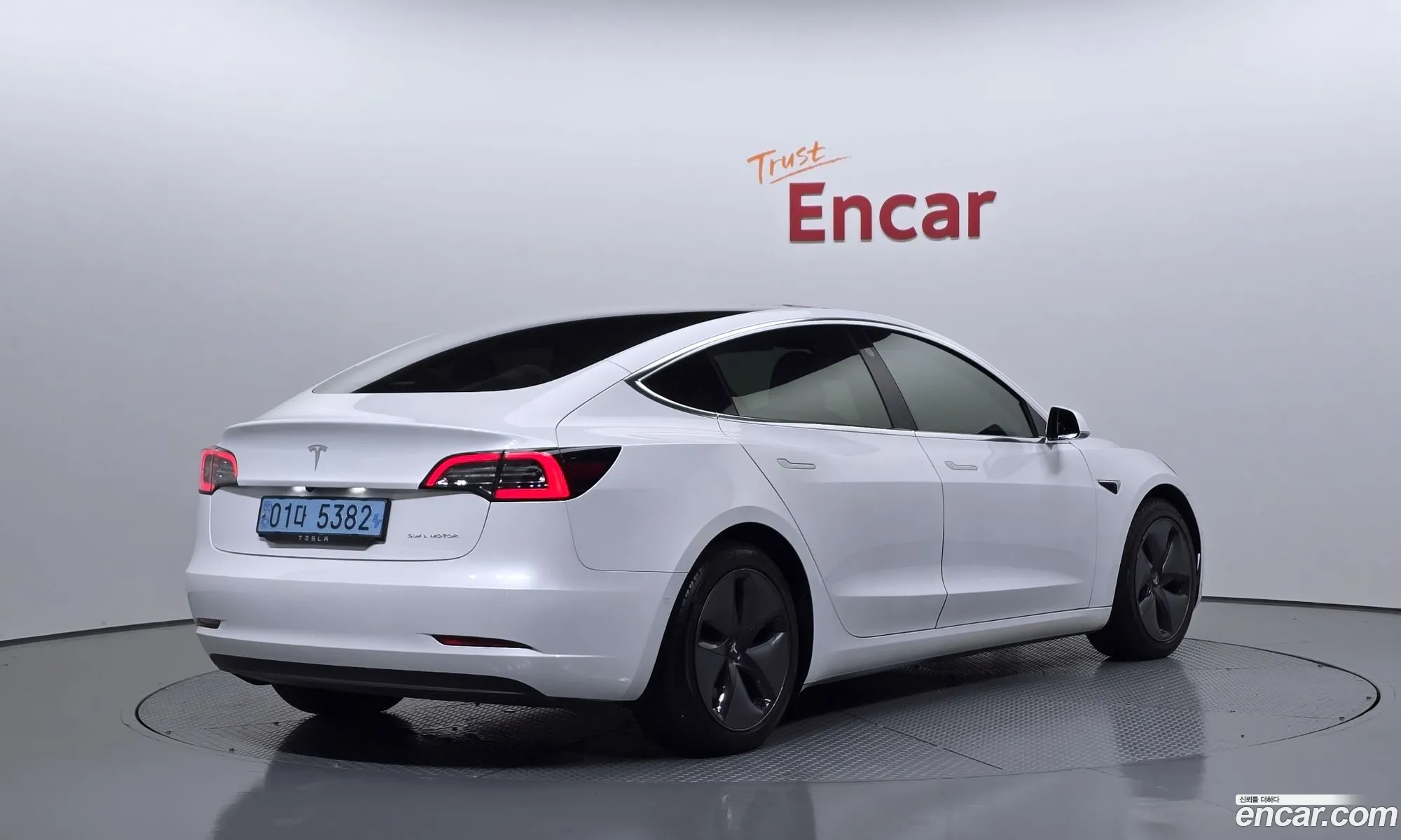 Tesla Model 3 2020 — 4