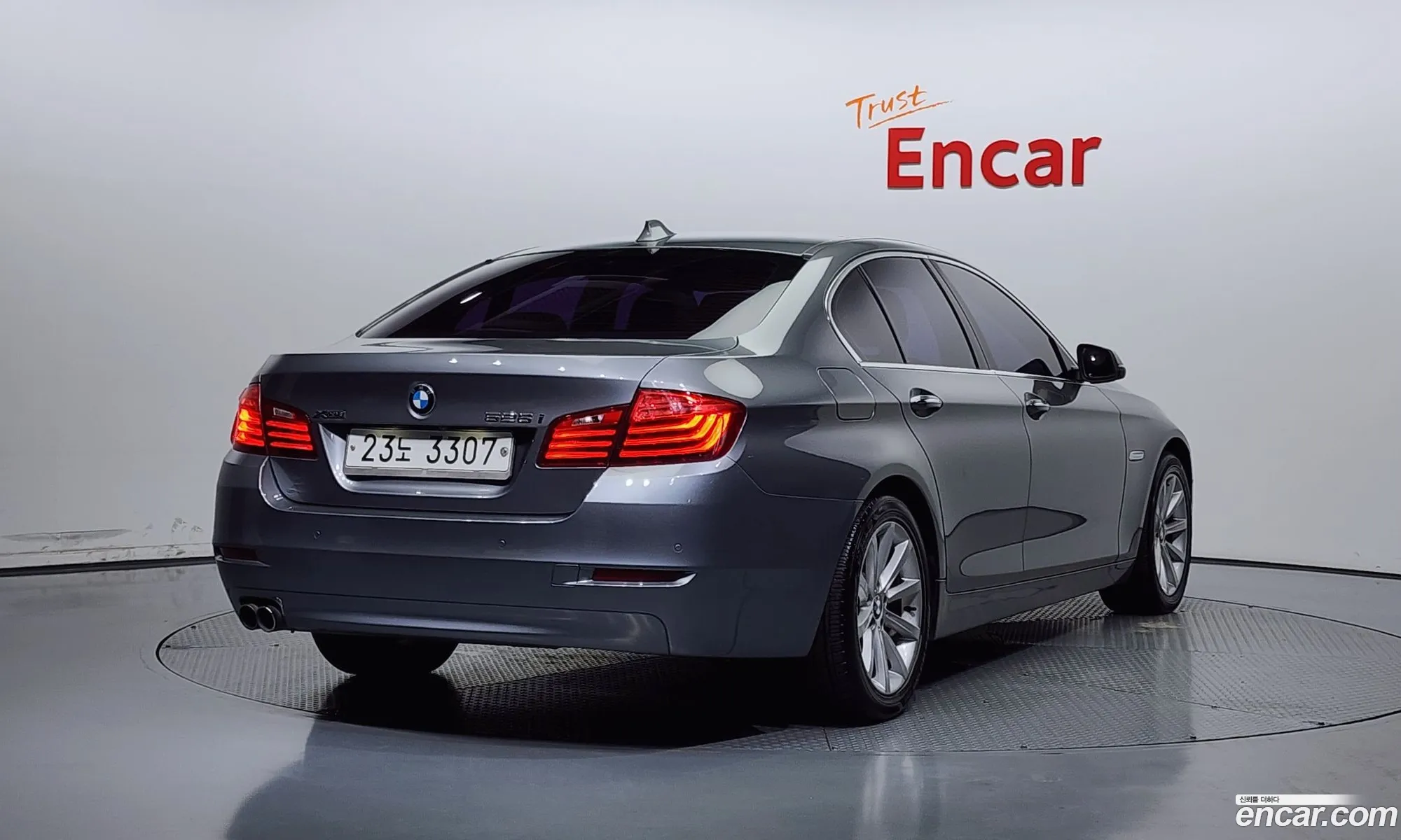 BMW 5 Series 2014 WBA5A7109ED176973 — 2