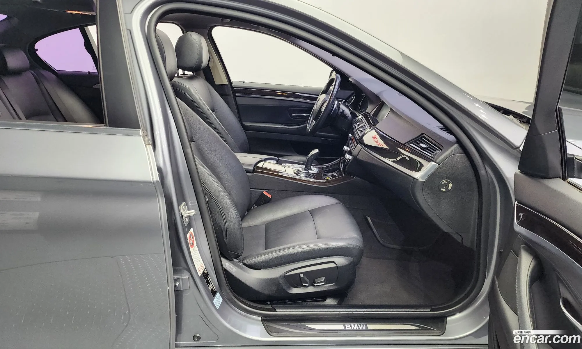 BMW 5 Series 2014 WBA5A7109ED176973 — 12