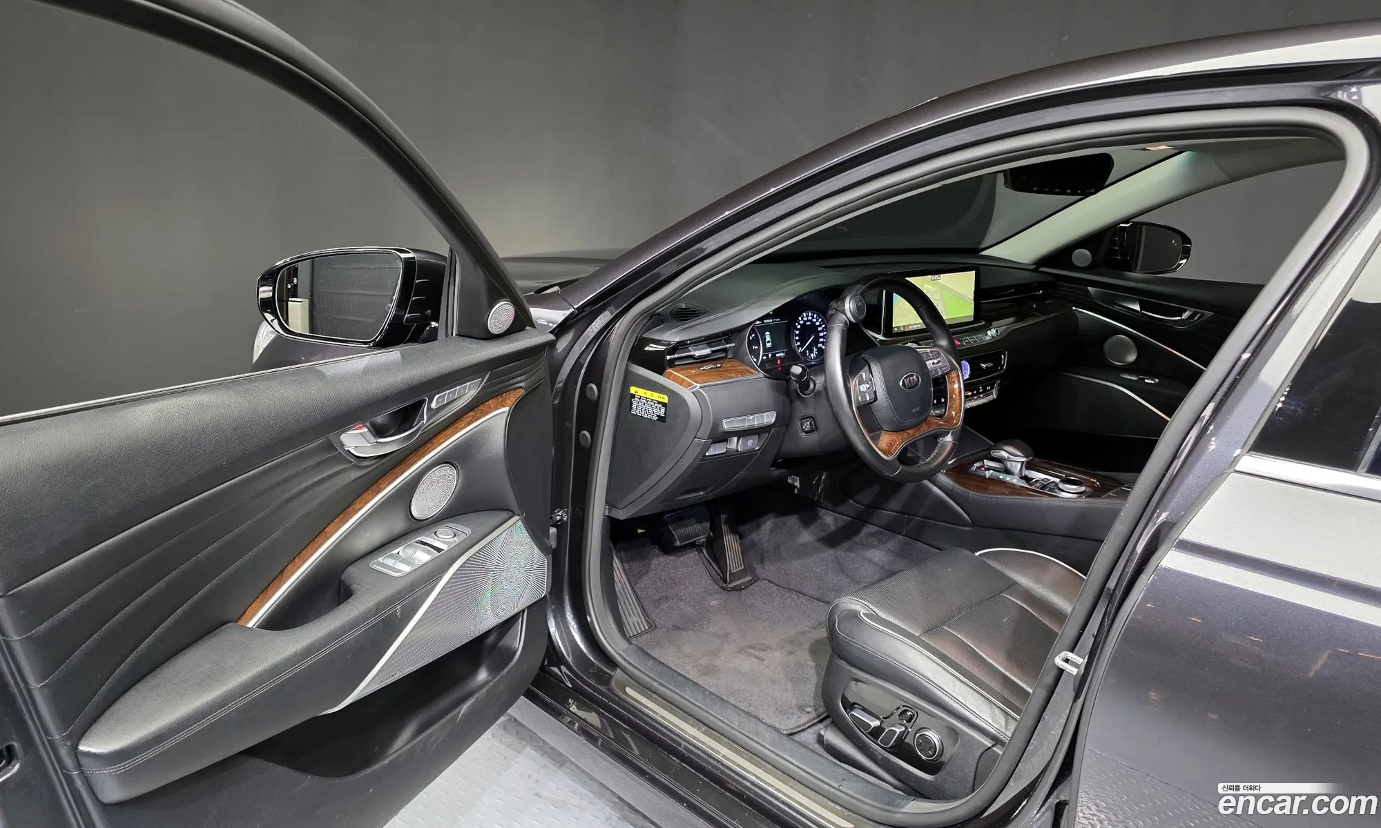 Kia The K9 2019 — 19