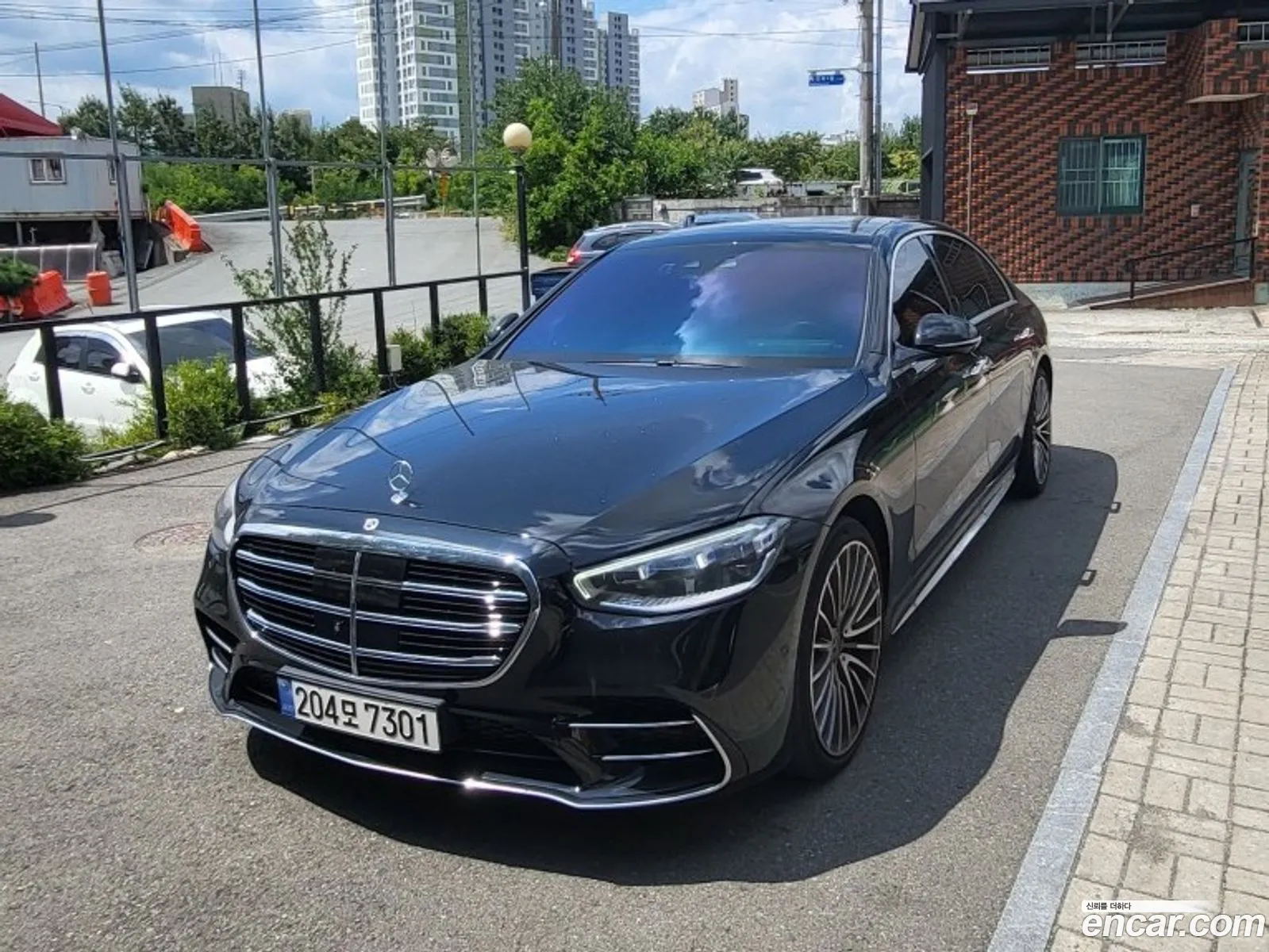 Mercedes-Benz S-Class W223 2023 — 18