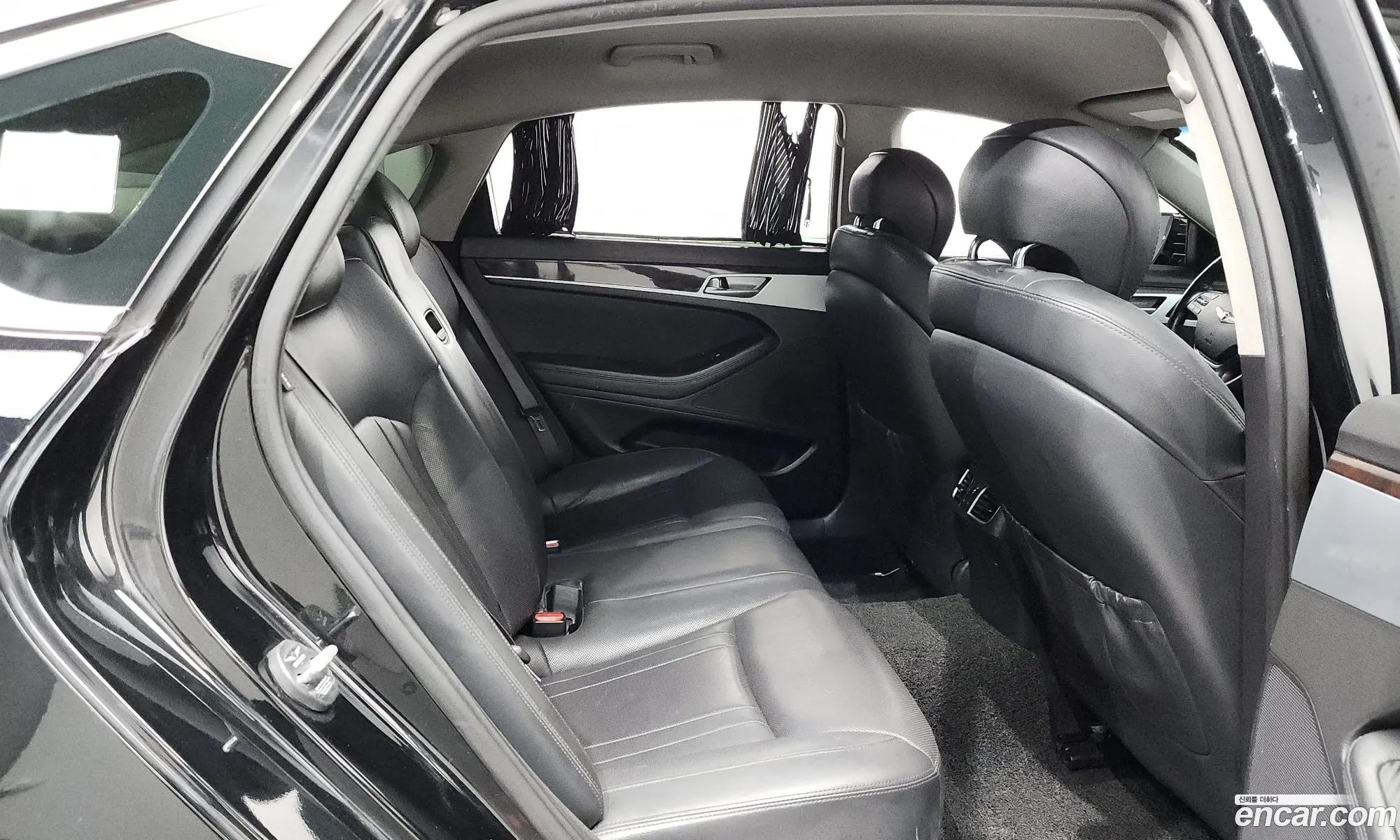 Hyundai Genesis DH 2014 — 14