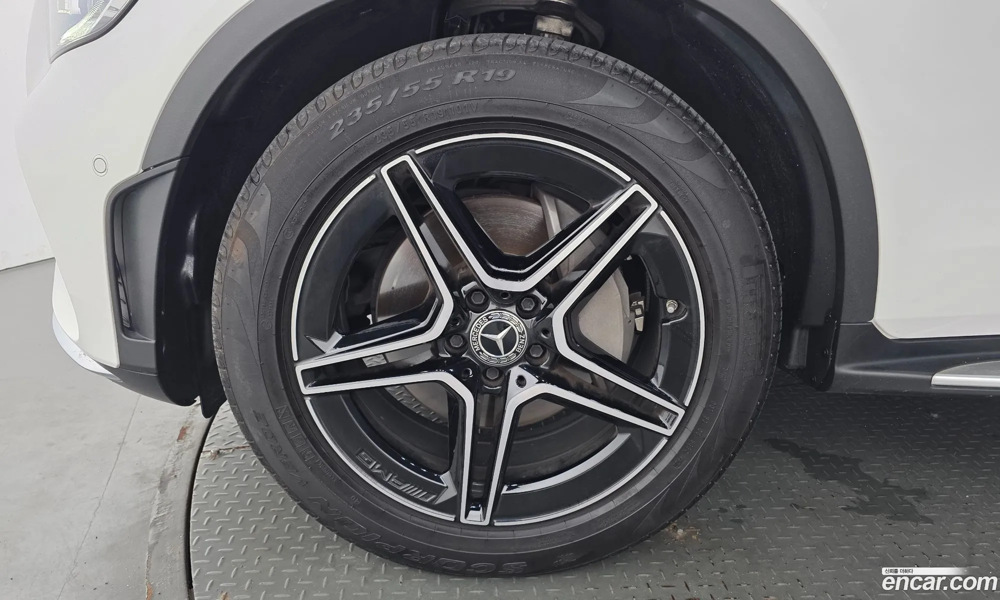 Mercedes-Benz GLC-Class X253 2023 — 11