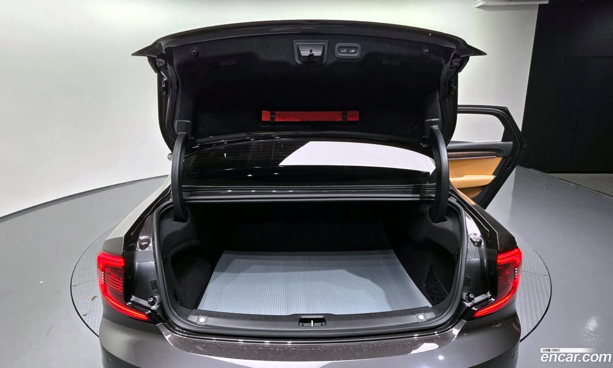 Volvo S90 2023 — 15