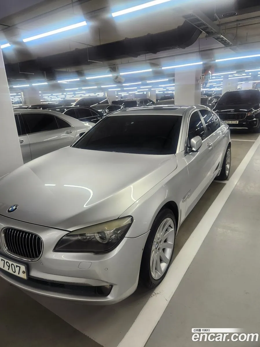 BMW 7 Series 2011 — 13