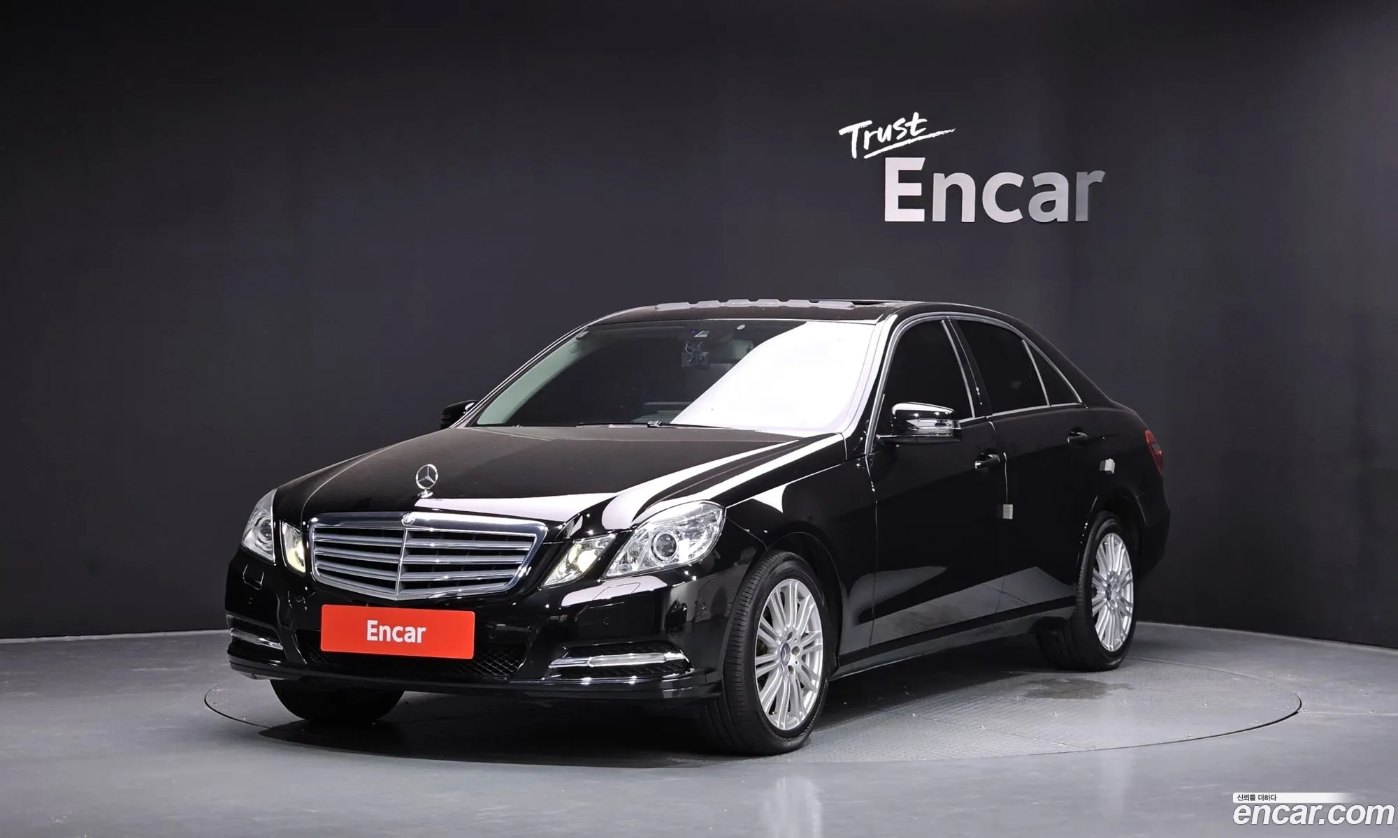 Mercedes-Benz E-Class W212 2011 WDDHF4JB9BA512822 — 3