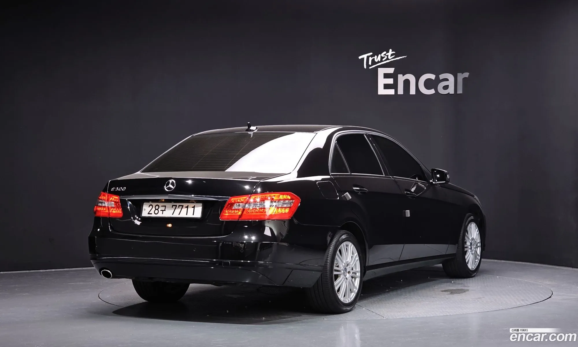 Mercedes-Benz E-Class W212 2011 WDDHF4JB9BA512822 — 2