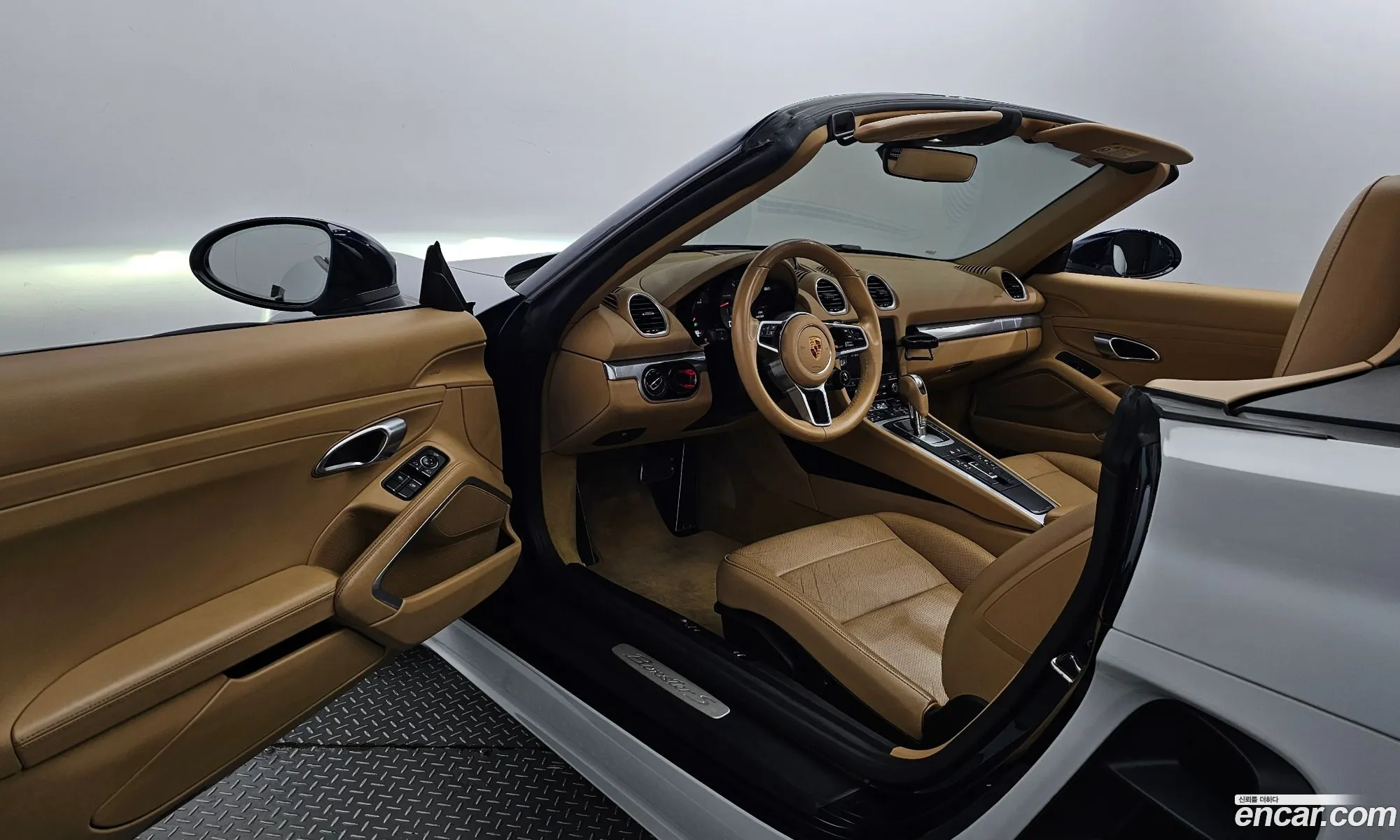 Porsche 718 Boxster 2017 WP0CB2981HS240802 — 3
