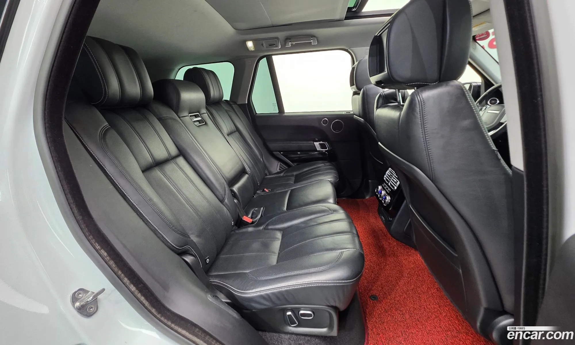 Land Rover Range Rover 2015 — 13