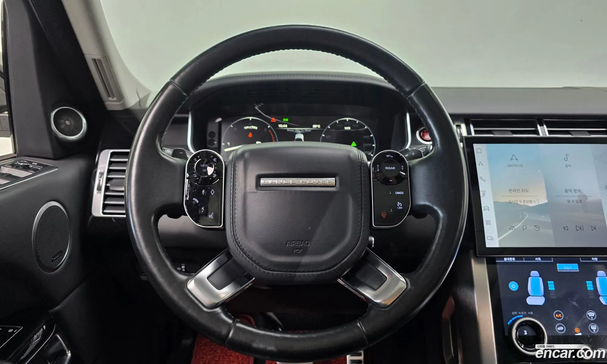 Land Rover Range Rover 2015 — 11