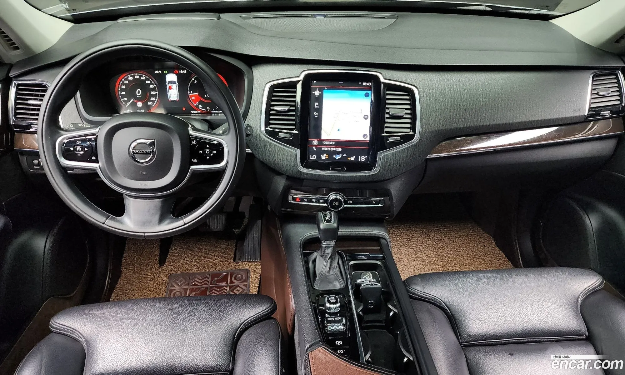 Volvo XC90 2018 — 17
