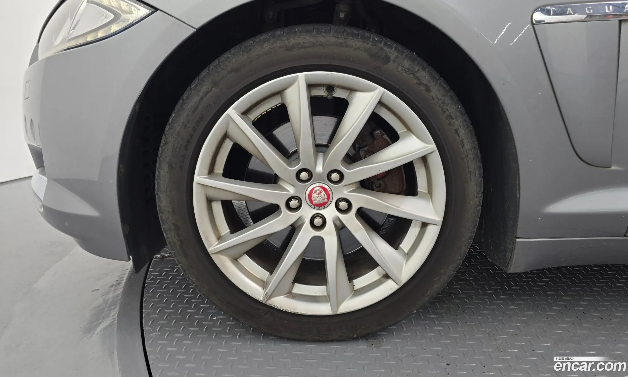 Jaguar XF 2013 SAJAA0646DNS82912 — 14