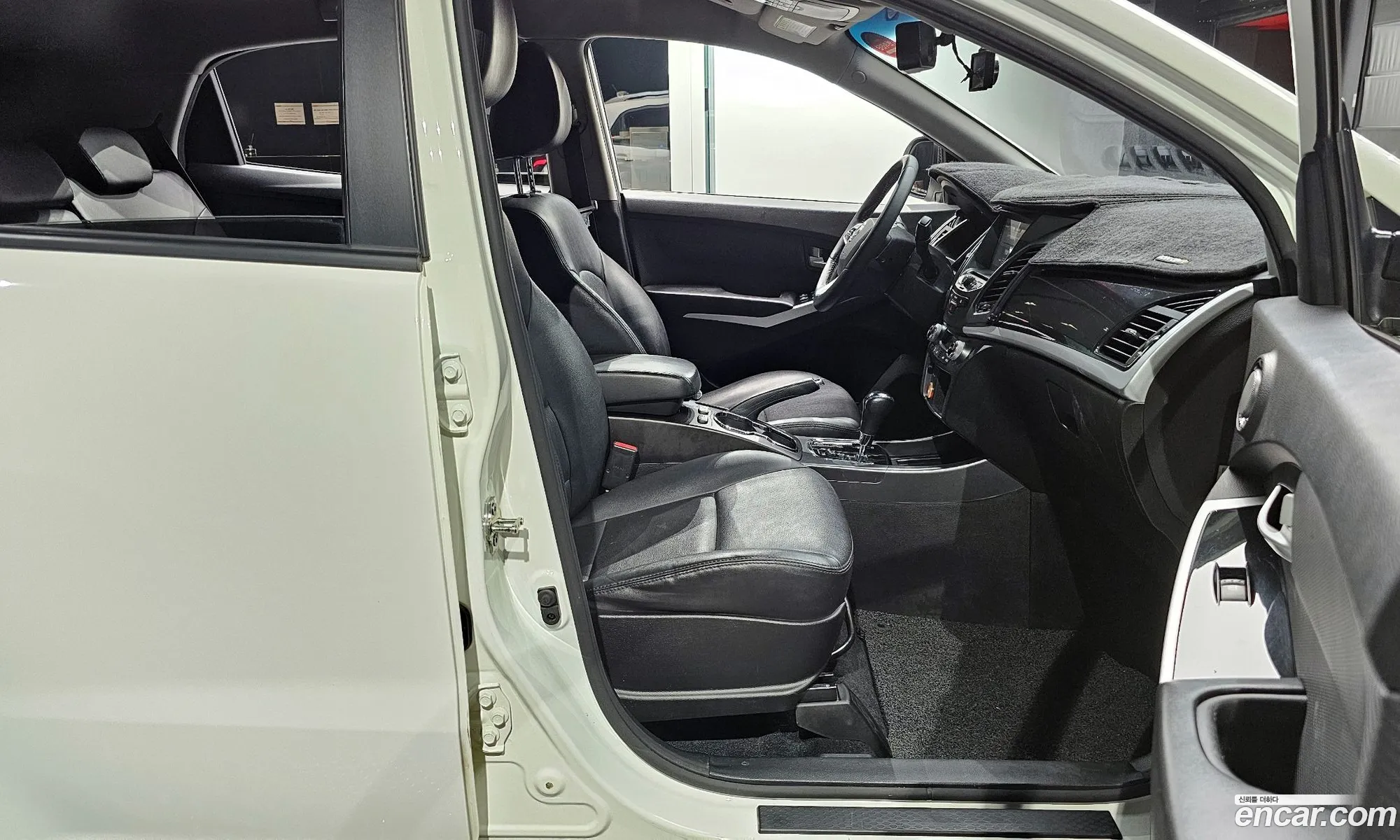 KG Mobility (SsangYong) Style Korando C 2018 — 6