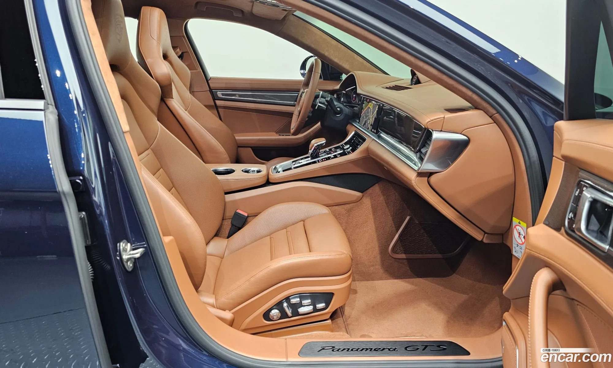 Porsche Panamera 2021 — 18