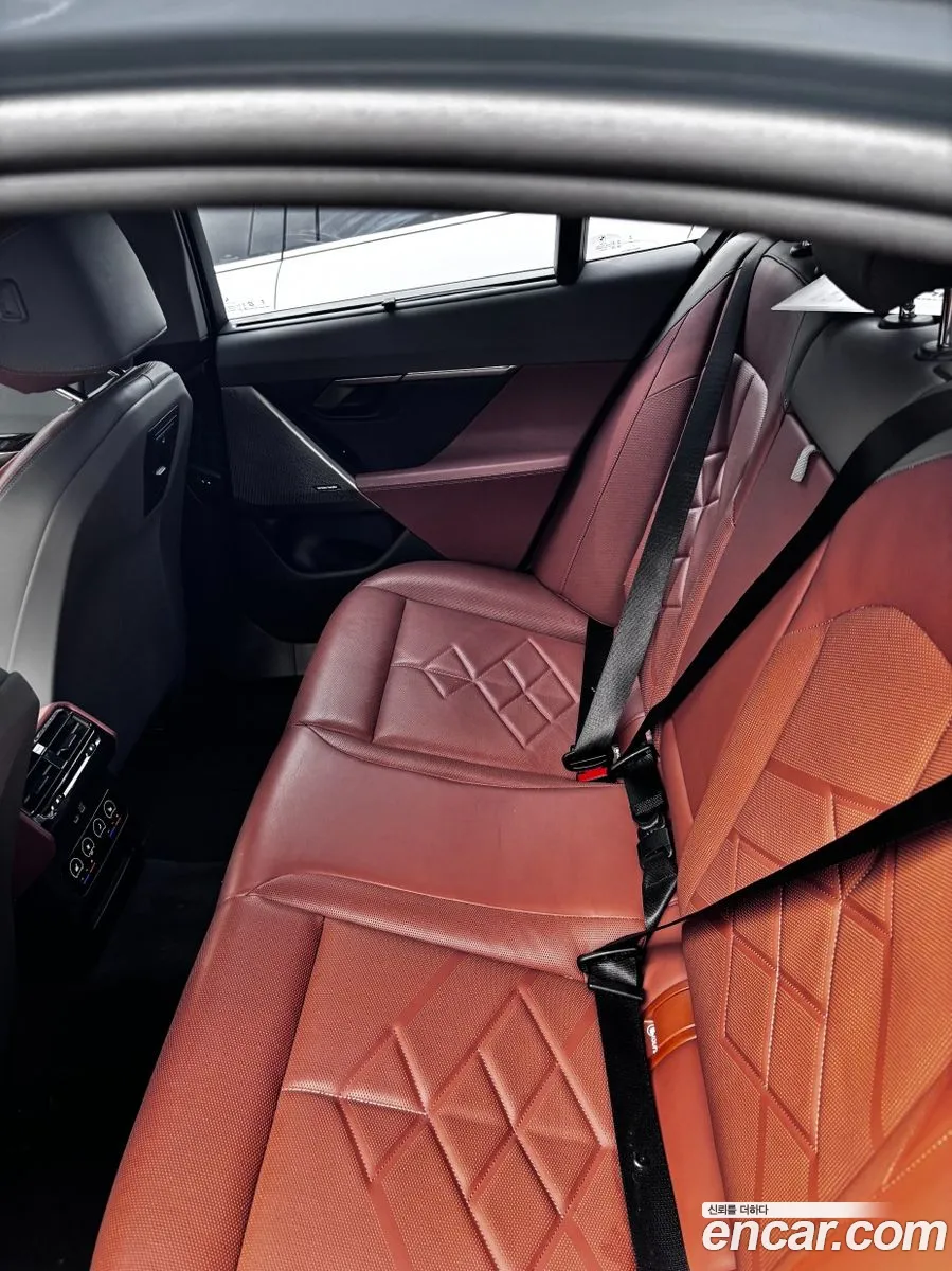 BMW i5 2024 — 6