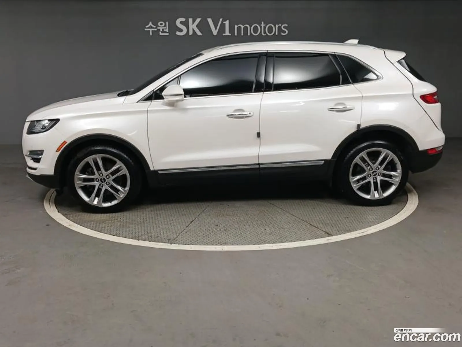 Lincoln MKC 2018 — 8