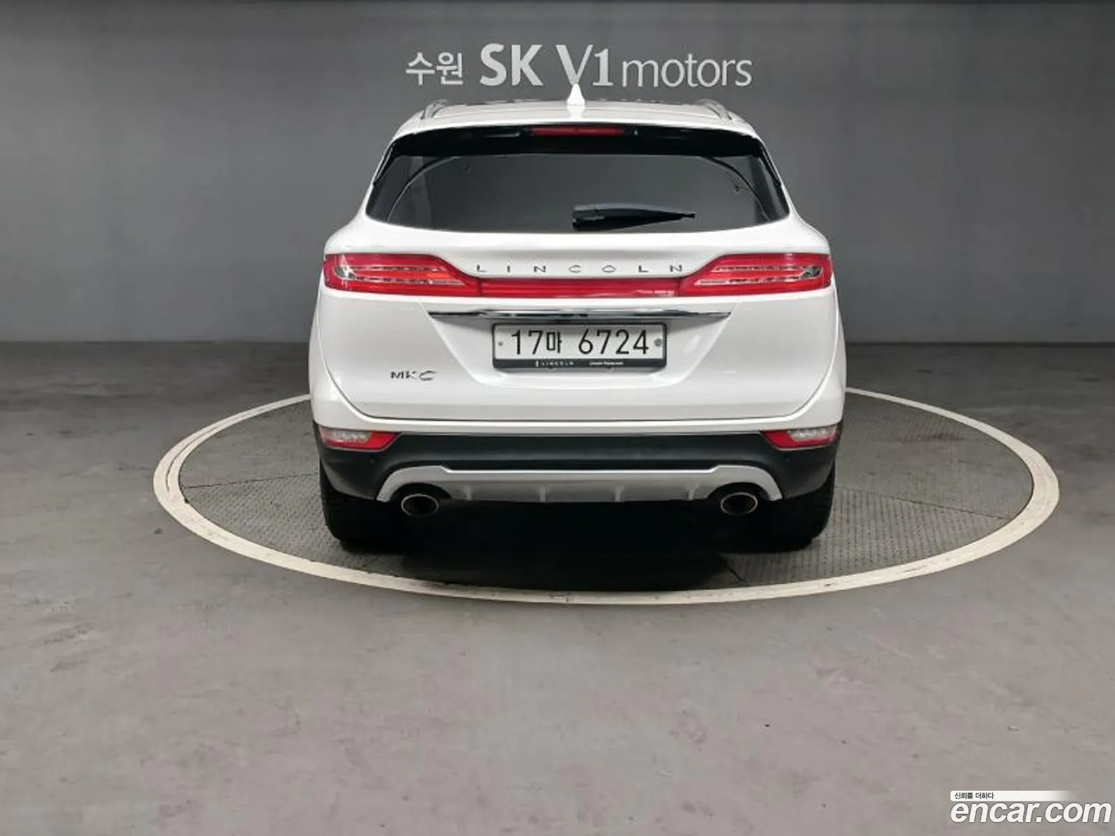 Lincoln MKC 2018 — 13