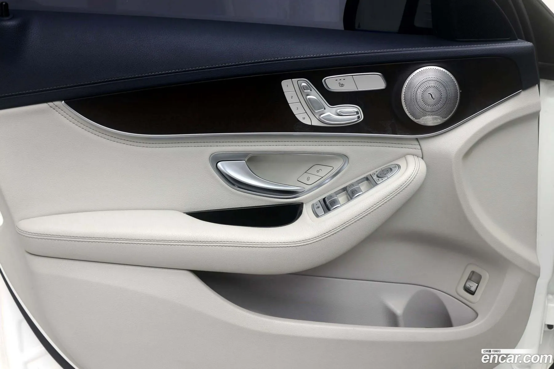 Mercedes-Benz C-Class W205 2014 — 9