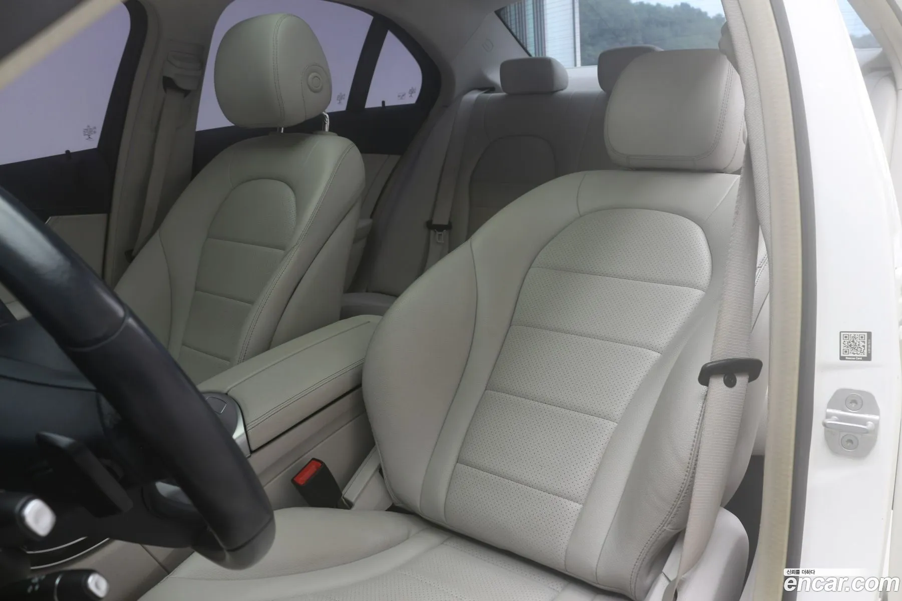 Mercedes-Benz C-Class W205 2014 — 11