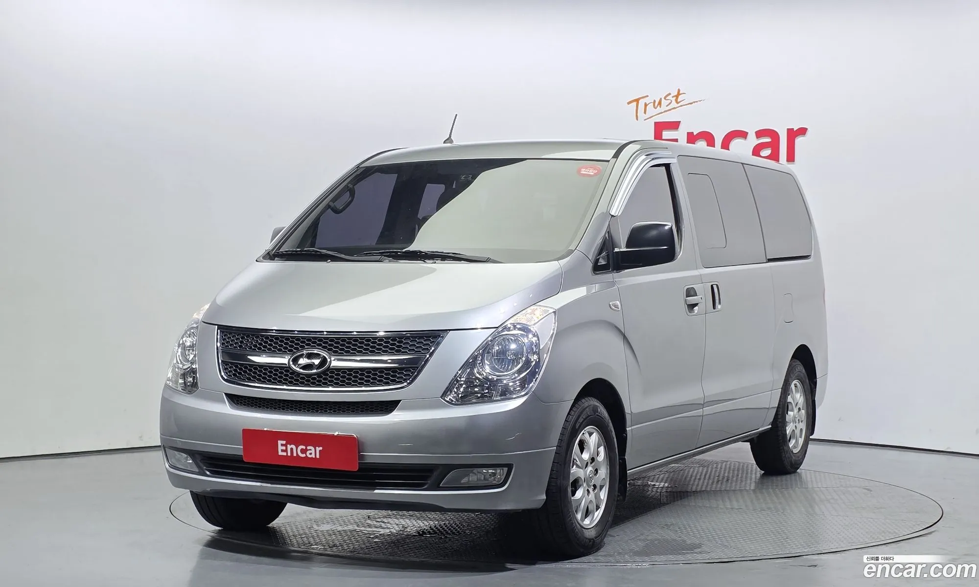Hyundai Grand Starex 2014 — 17