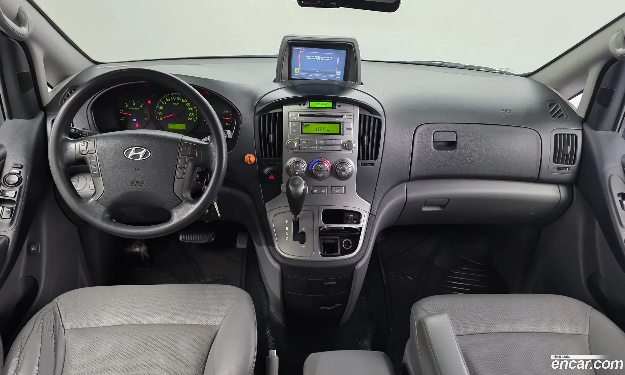 Hyundai Grand Starex 2014 — 9
