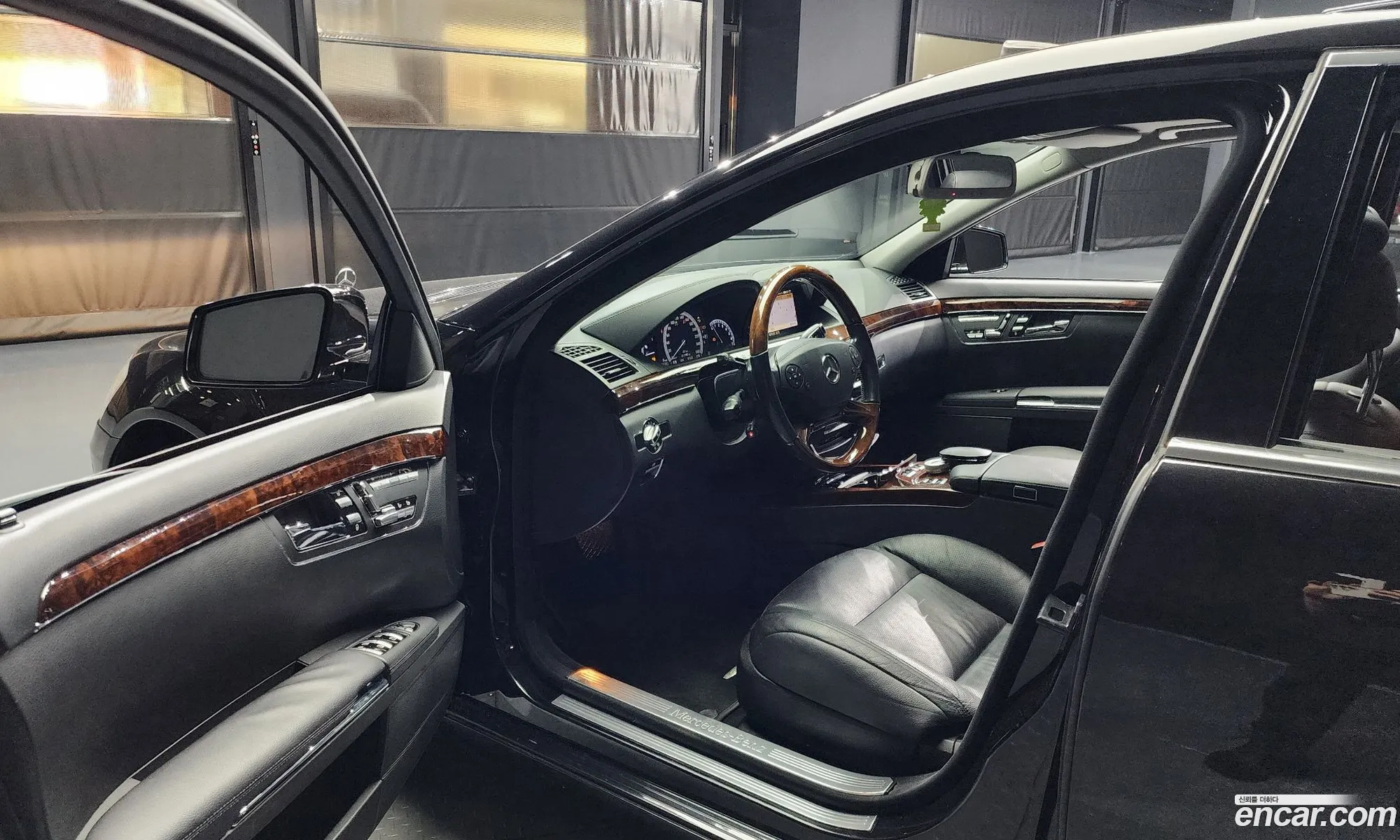 Mercedes-Benz S-Class W221 2011 WDDNG5GB4BA379139 — 5
