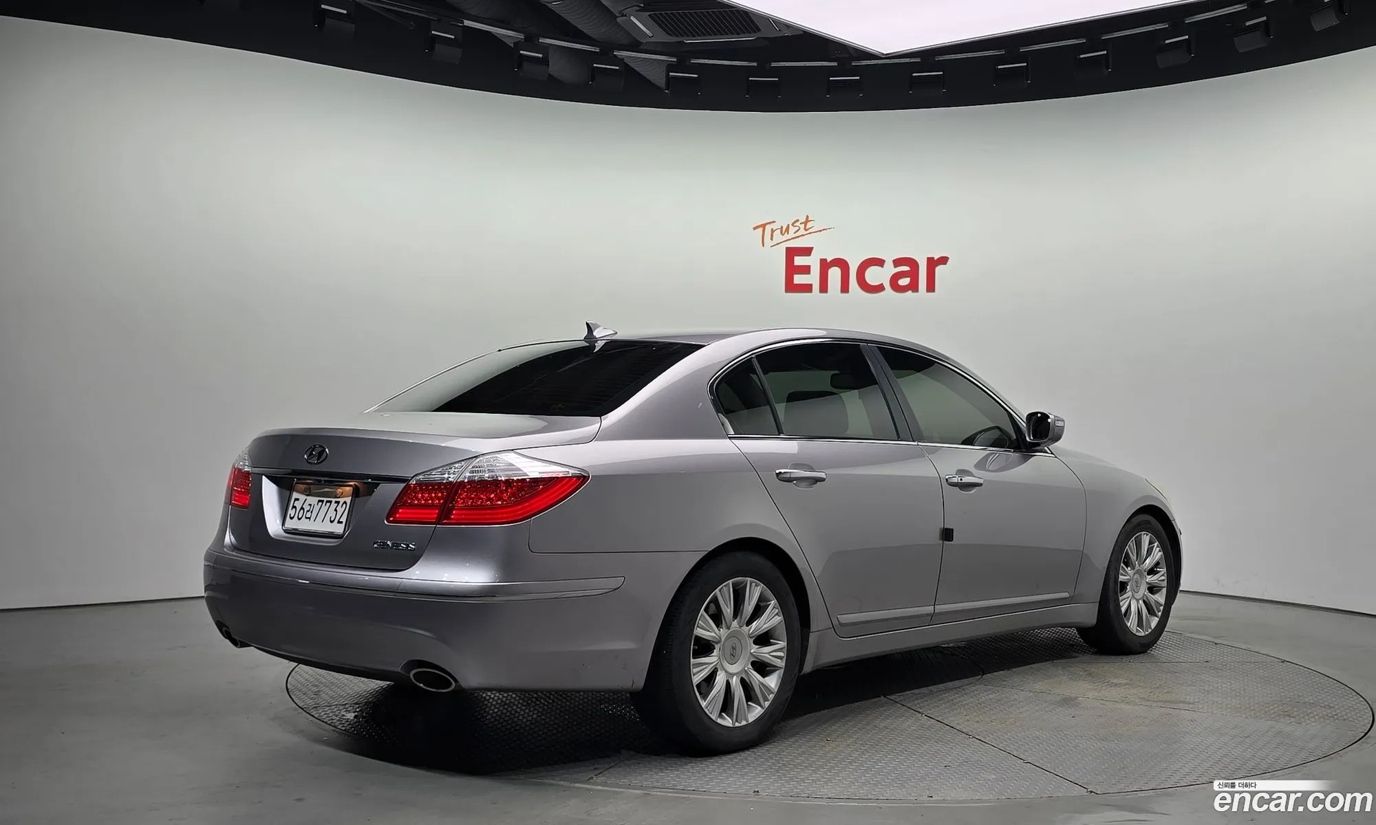 Hyundai Genesis 2010 — 2