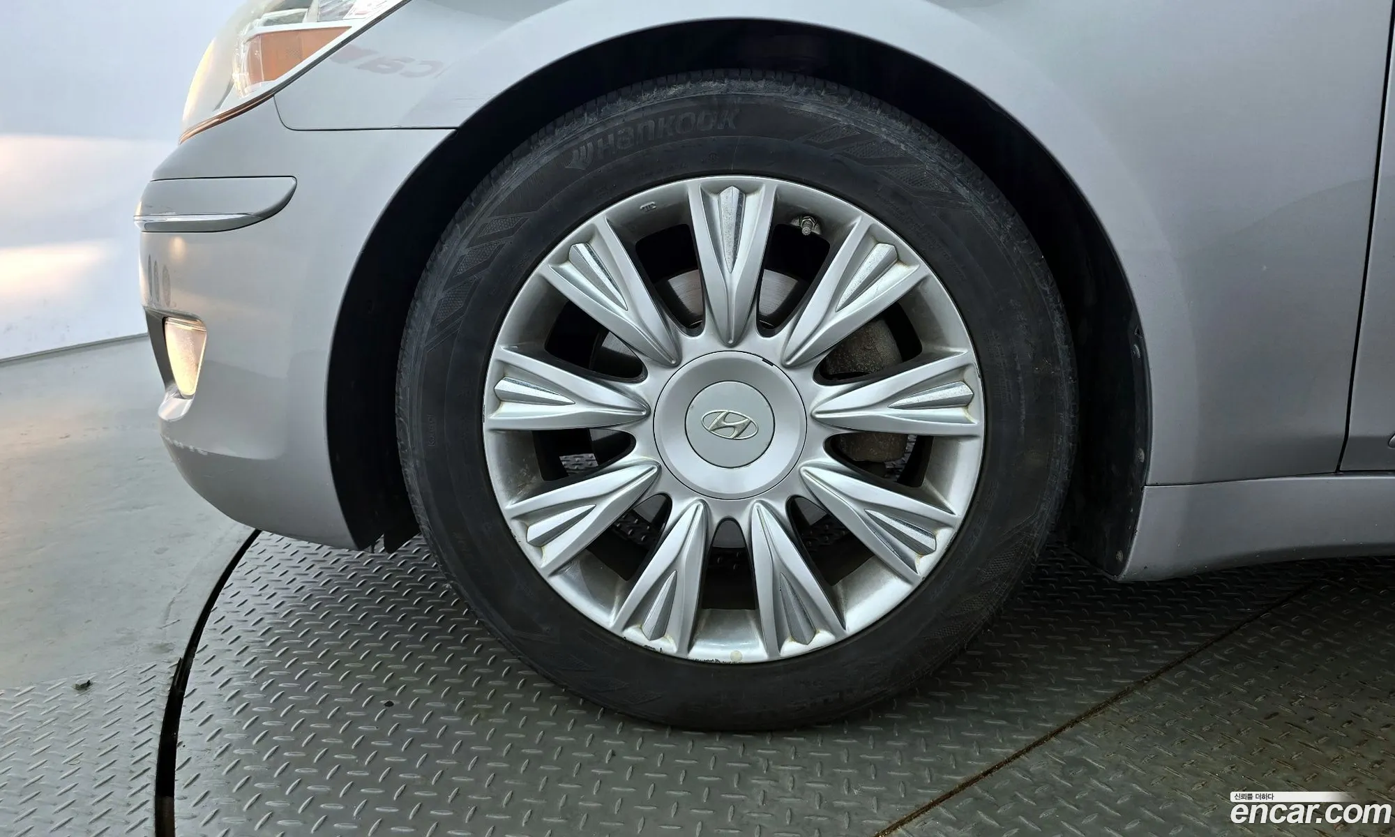 Hyundai Genesis 2010 — 6