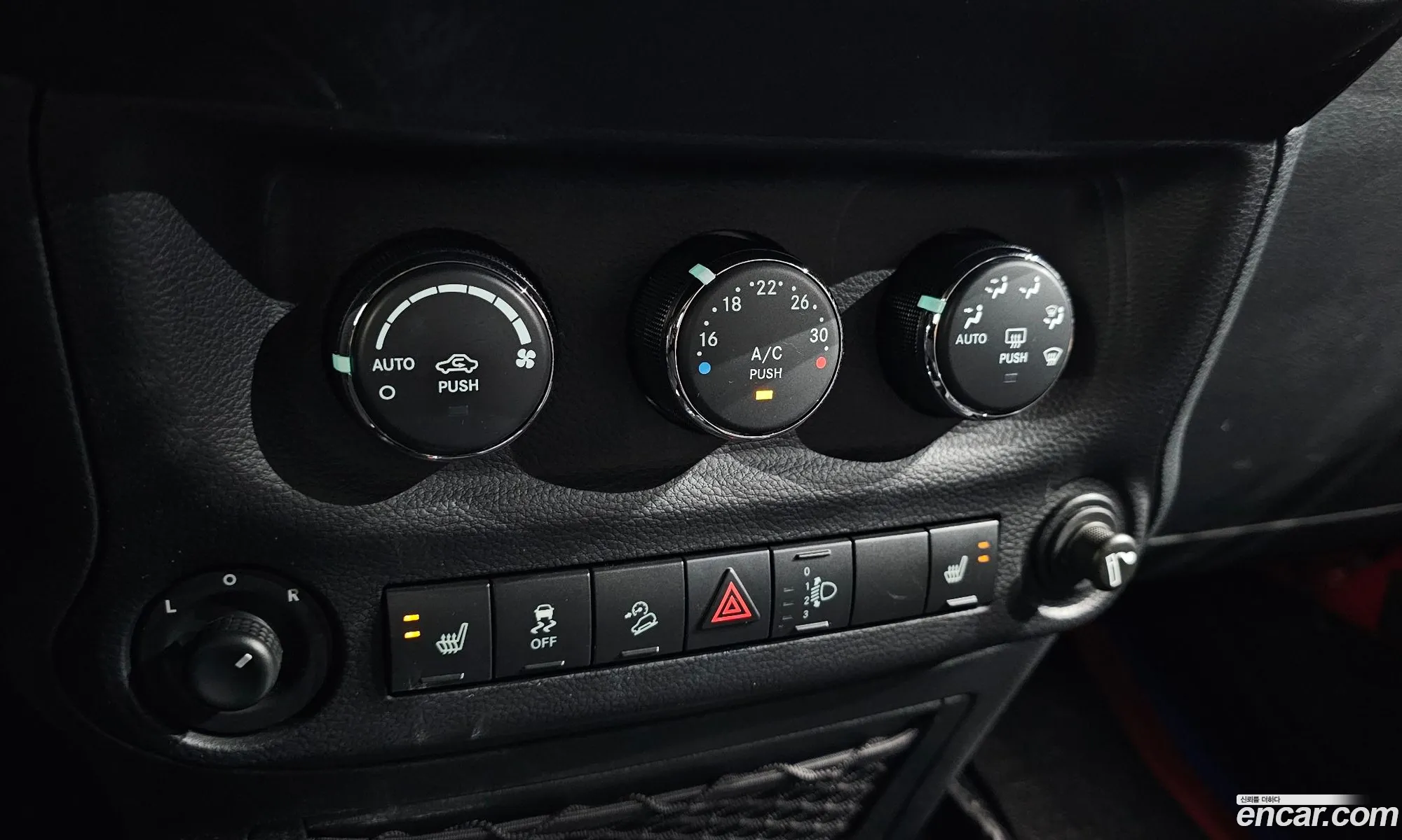 Jeep Wrangler 2017 1C4HJWEG0HL753157 — 4