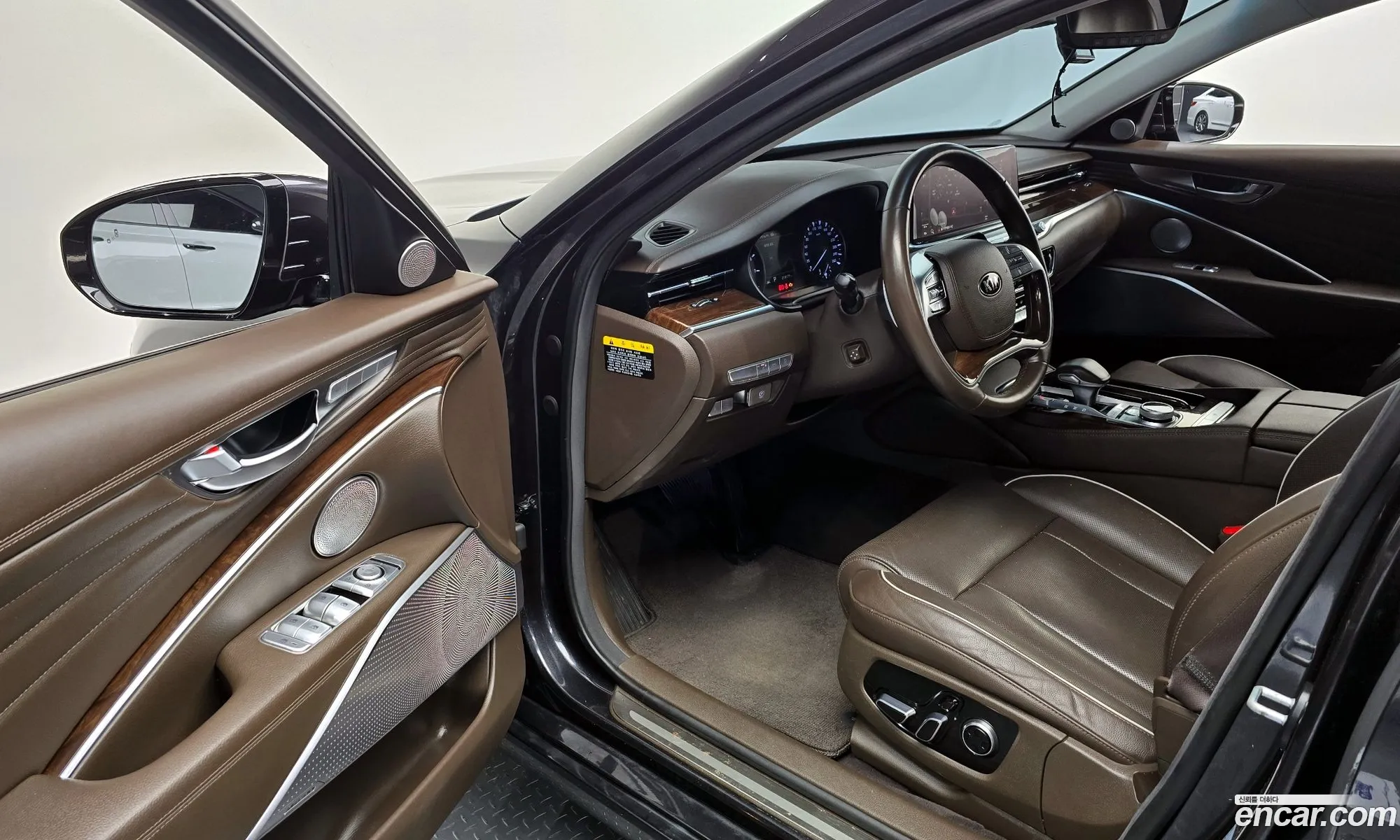Kia The K9 2018 — 19