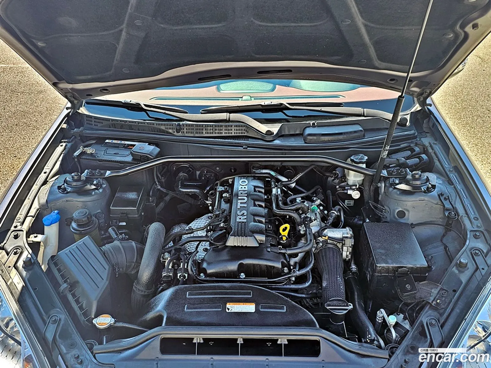 Hyundai Genesis Coupe 2011 — 11