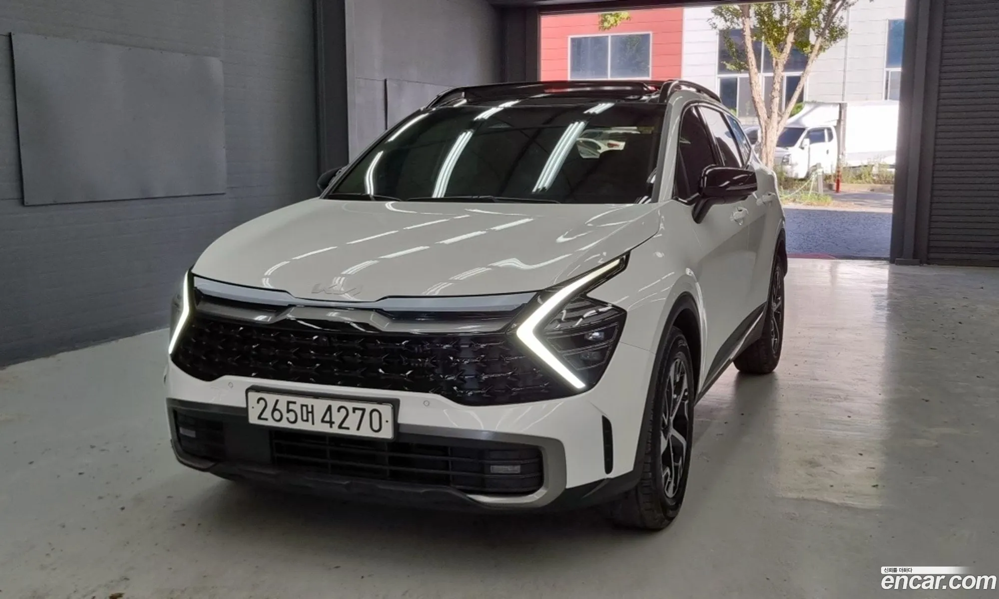 Kia Sportage Hybrid 2024 — 12