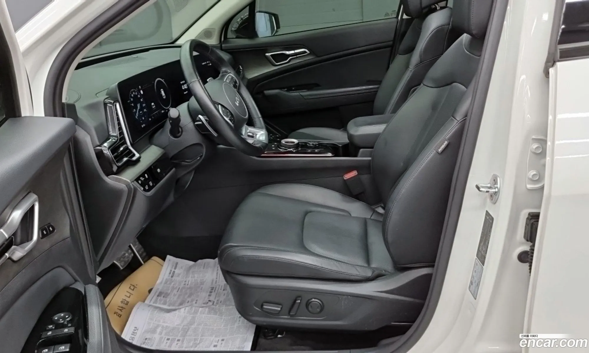Kia Sportage Hybrid 2024 — 10