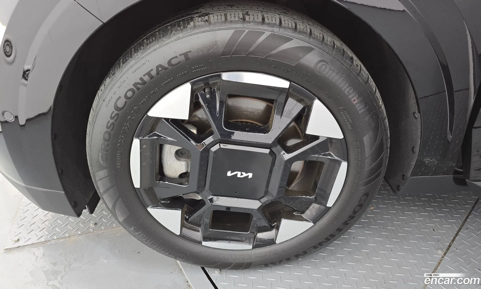 Kia Carnival 2024 — 17
