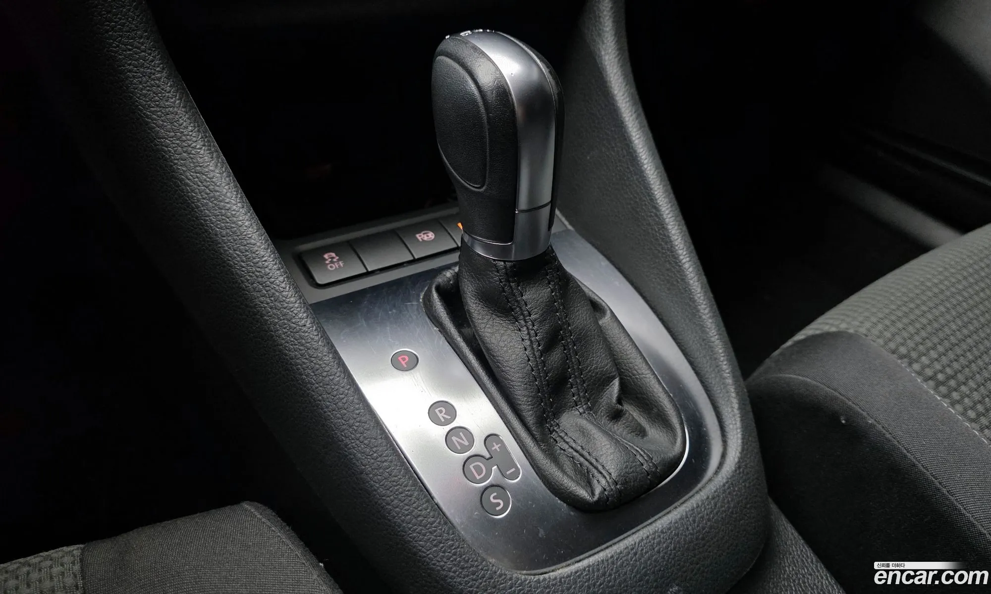 Volkswagen Golf 6th Gen 2011 — 14