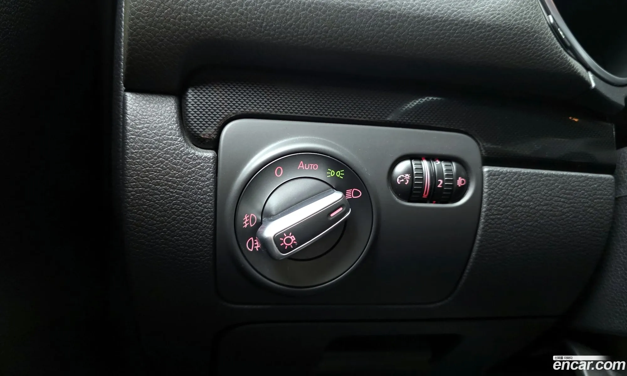 Volkswagen Golf 6th Gen 2011 — 2