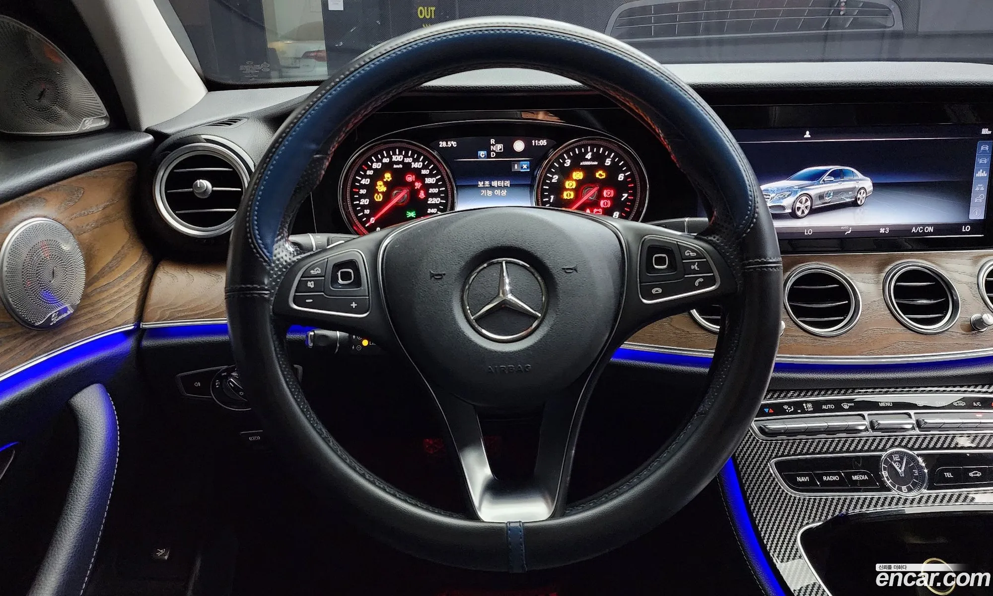 Mercedes-Benz E-Class W213 2017 WDDZF4JB4JA341884 — 6