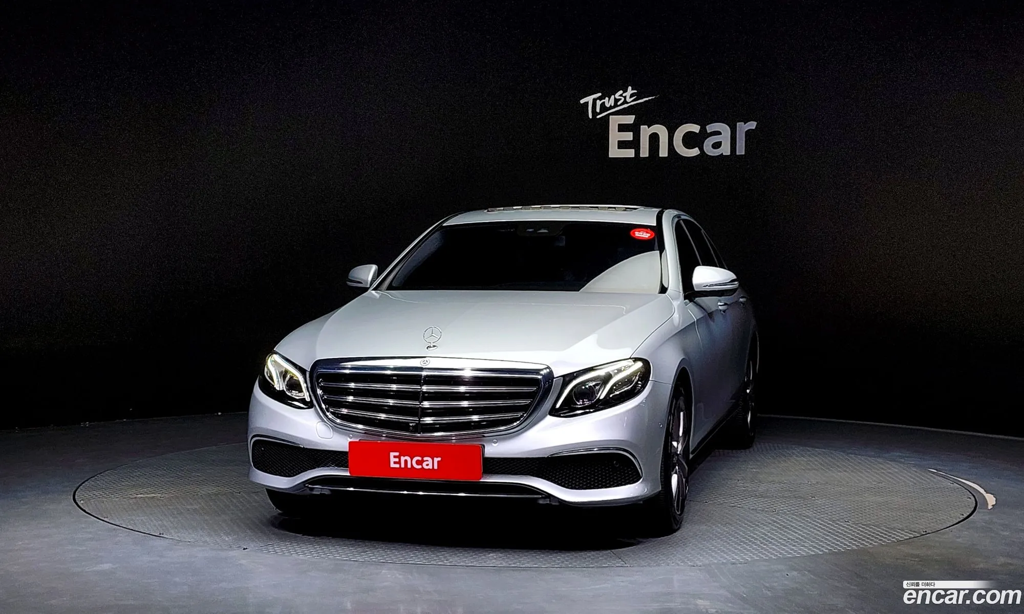 Mercedes-Benz E-Class W213 2017 WDDZF4JB4JA341884 — 16