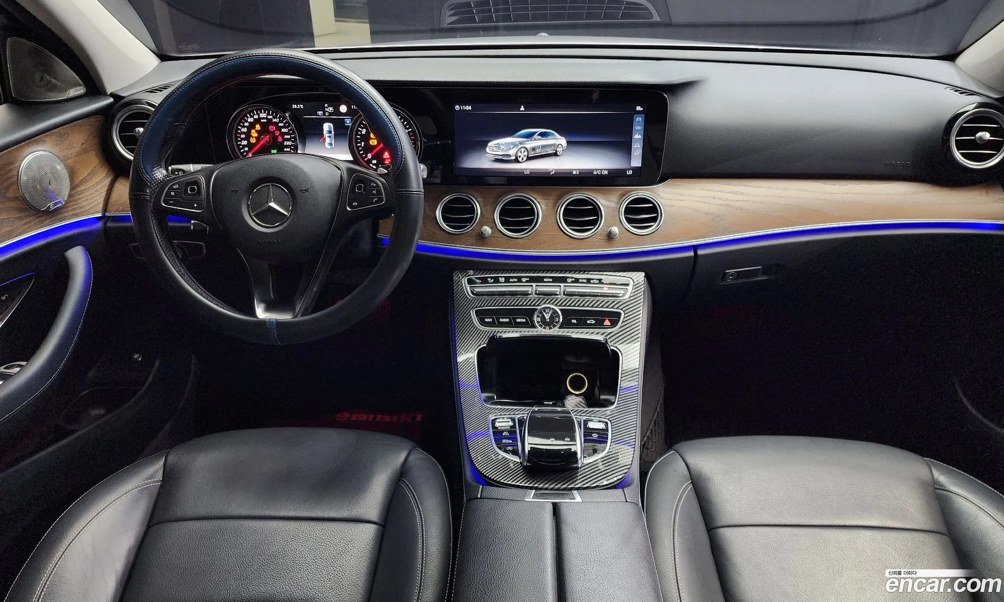Mercedes-Benz E-Class W213 2017 WDDZF4JB4JA341884 — 10