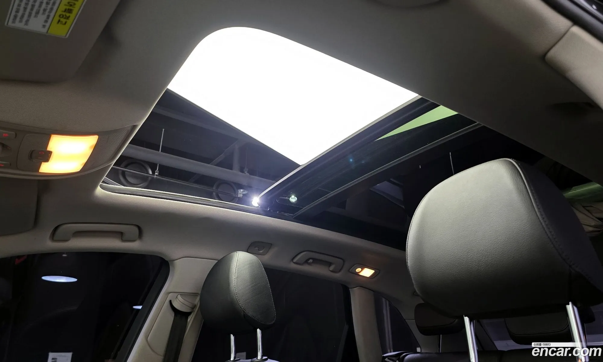 Audi Q5 2011 WAUZZZ8R3BA092381 — 2